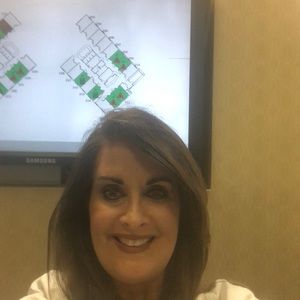 Meet your Posher, Cyndi